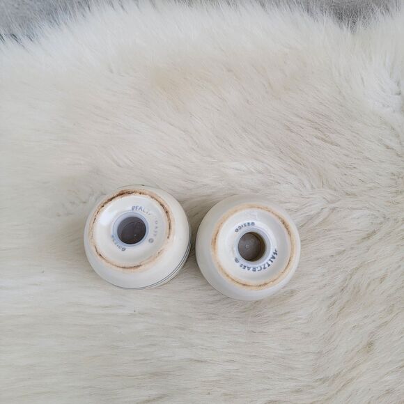 Vintage Pfaltzgraff blue green stripes salt and pepper shakers - Picture 4 of 4